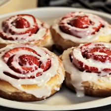 Strawberry Cheesecake Cinnabon Rolls