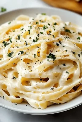 Fettuccine Alfredo